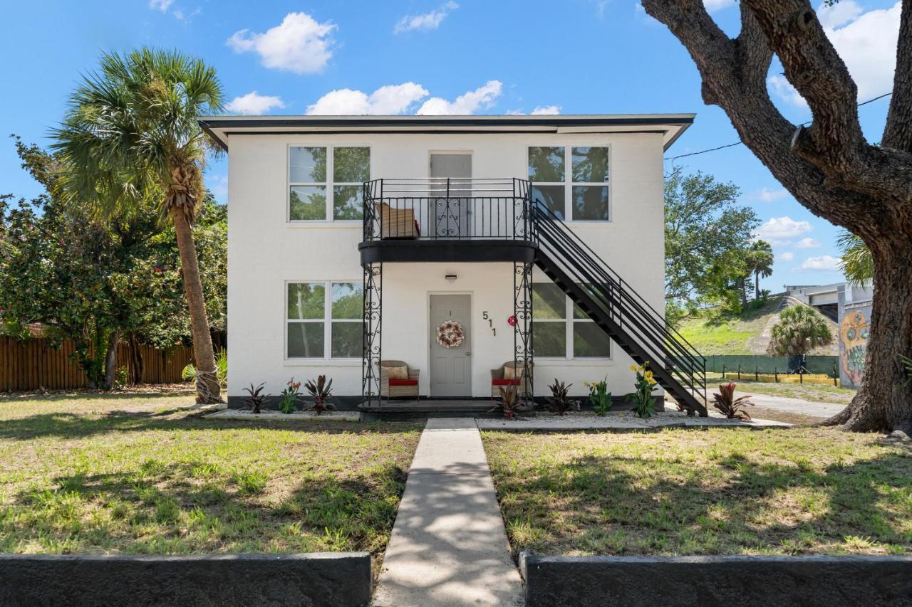 St. Petersburg Downtown Apartments Exterior foto